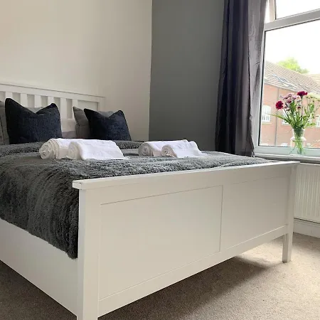 Kensington House Free Parking Sleeps 6 Apartamento